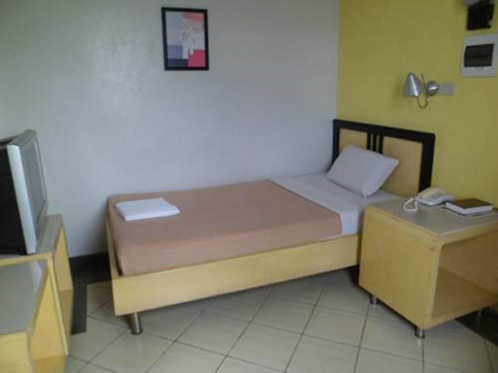 Riverside Inn Babuy Room photo